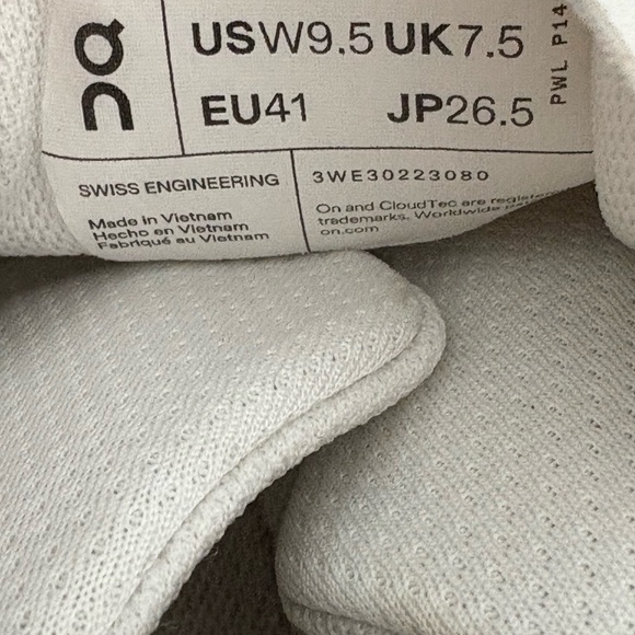 On Cloudnova 2 Women's Lifestyle Shoe White & Orchid - 9.5 Women's - Picture 9 of 13